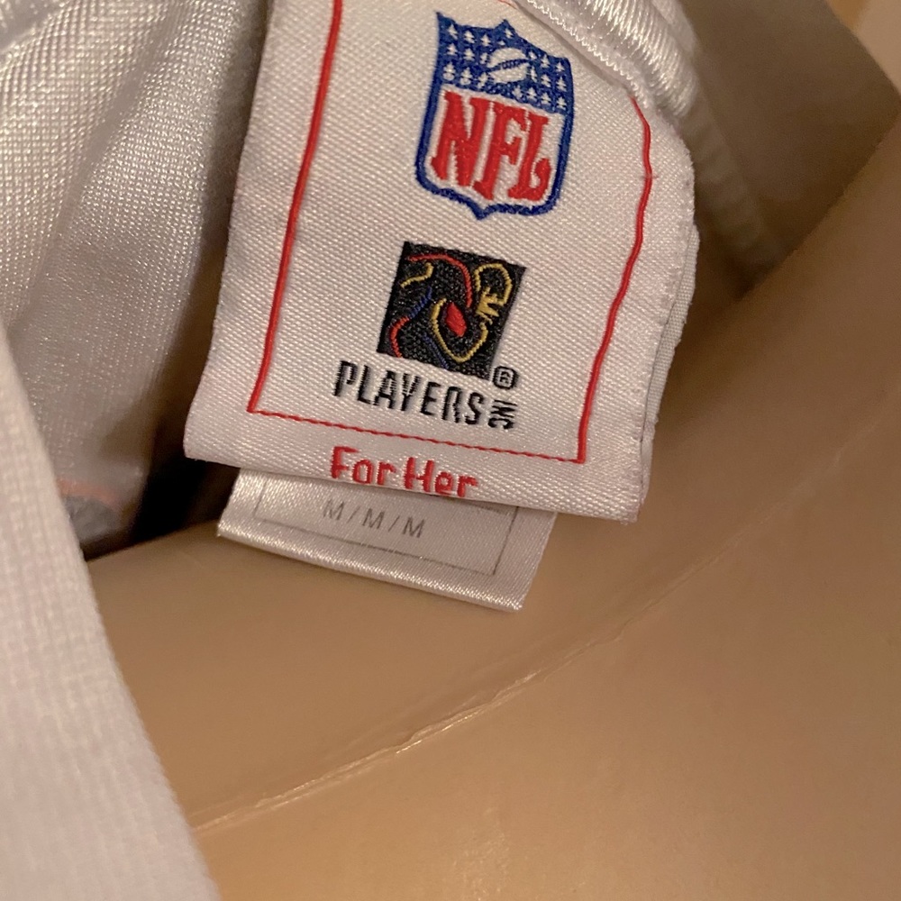 🏈 𝕃𝕒𝕕𝕪 𝔹𝕖𝕟𝕘𝕒𝕝𝕤 𝕁𝕖𝕣𝕤𝕖𝕪 - Picture 3 of 3